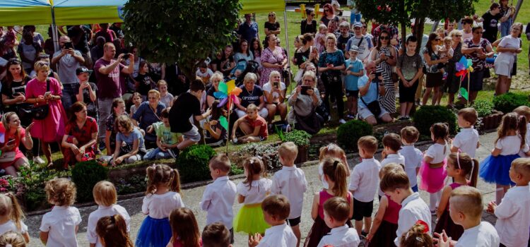 III Festyn Rodzinny (mix) w Przedszkole nr 12 w Tarnobrzegu Dziękujemy Pracownia Jaszczur & Przyjaciele za wspaniałe poprowadzenie naszej plenerowej imprezy. Jesteście niesamowici!!! III Festyn Rodzinny (mix) w Przedszkole nr 12 w Tarnobrzegu Dziękujemy Pracownia Jaszczur & Przyjaciele za wspaniałe poprowadzenie naszej plenerowej imprezy. Jesteście niesamowici!!!