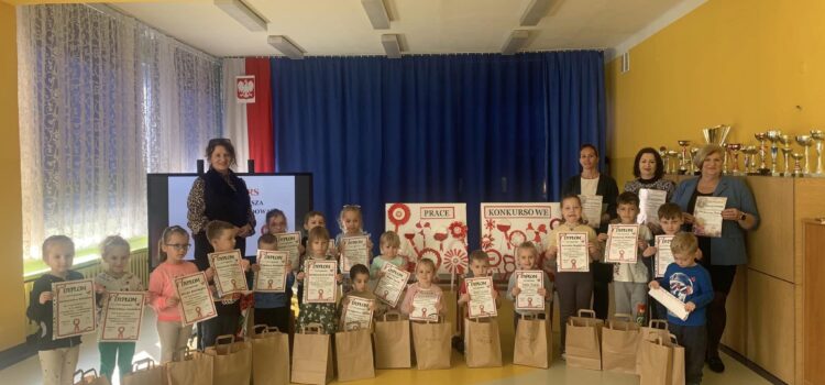 Rozstrzygnięcie konkursu plastyczno-technicznego pt.:”Najpiękniejsza kokarda narodowa”