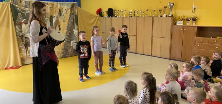 Spektakl pt. „O dobrym człowieku” Spektakl pt. „O dobrym człowieku”