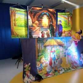 Teatrzyk pt.: ,,Królewna Śnieżka i siedmiu krasnoludków” Teatrzyk pt.: ,,Królewna Śnieżka i siedmiu krasnoludków”