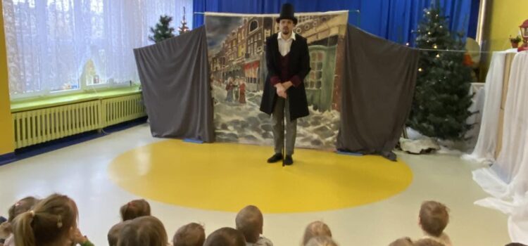 Spektakl pt. „Opowieść wigilijna” Spektakl pt. „Opowieść wigilijna”
